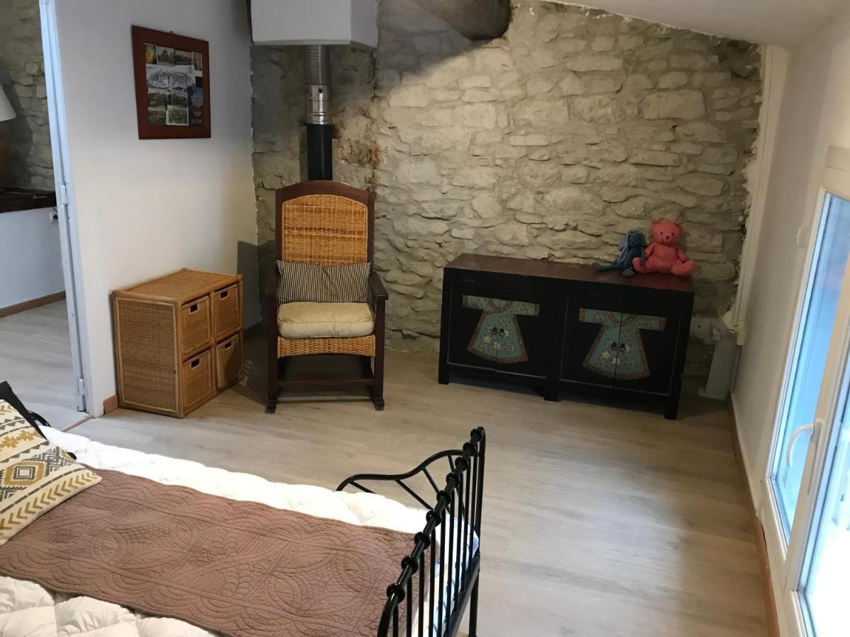 Le Grenier De Manee Villa Villemoustaussou Екстериор снимка