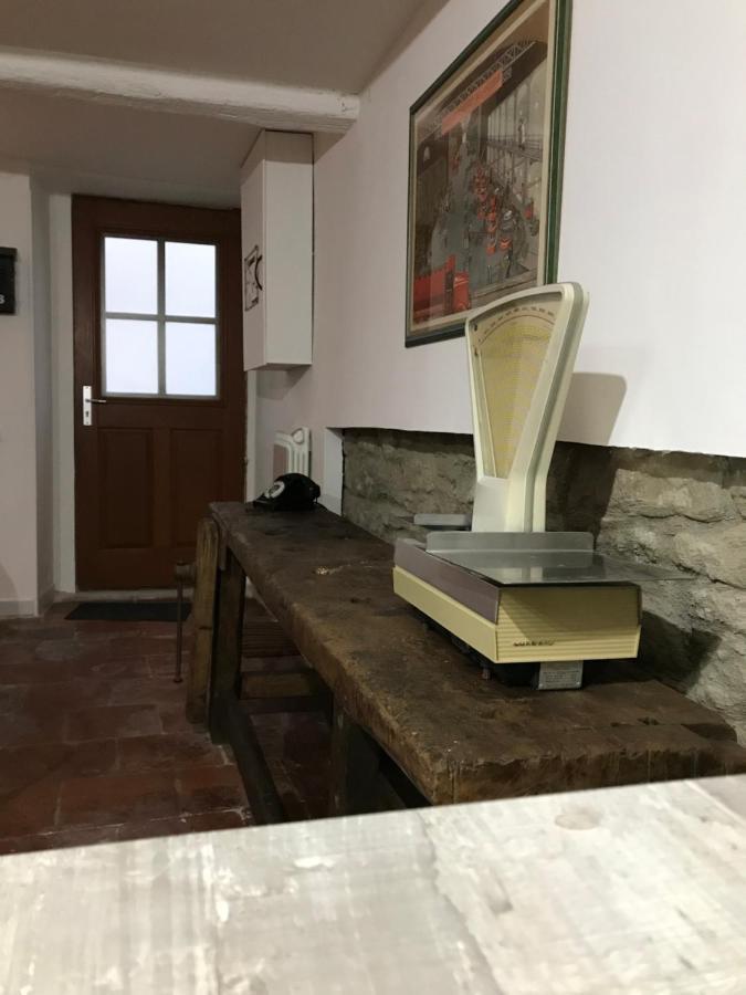 Le Grenier De Manee Villa Villemoustaussou Екстериор снимка